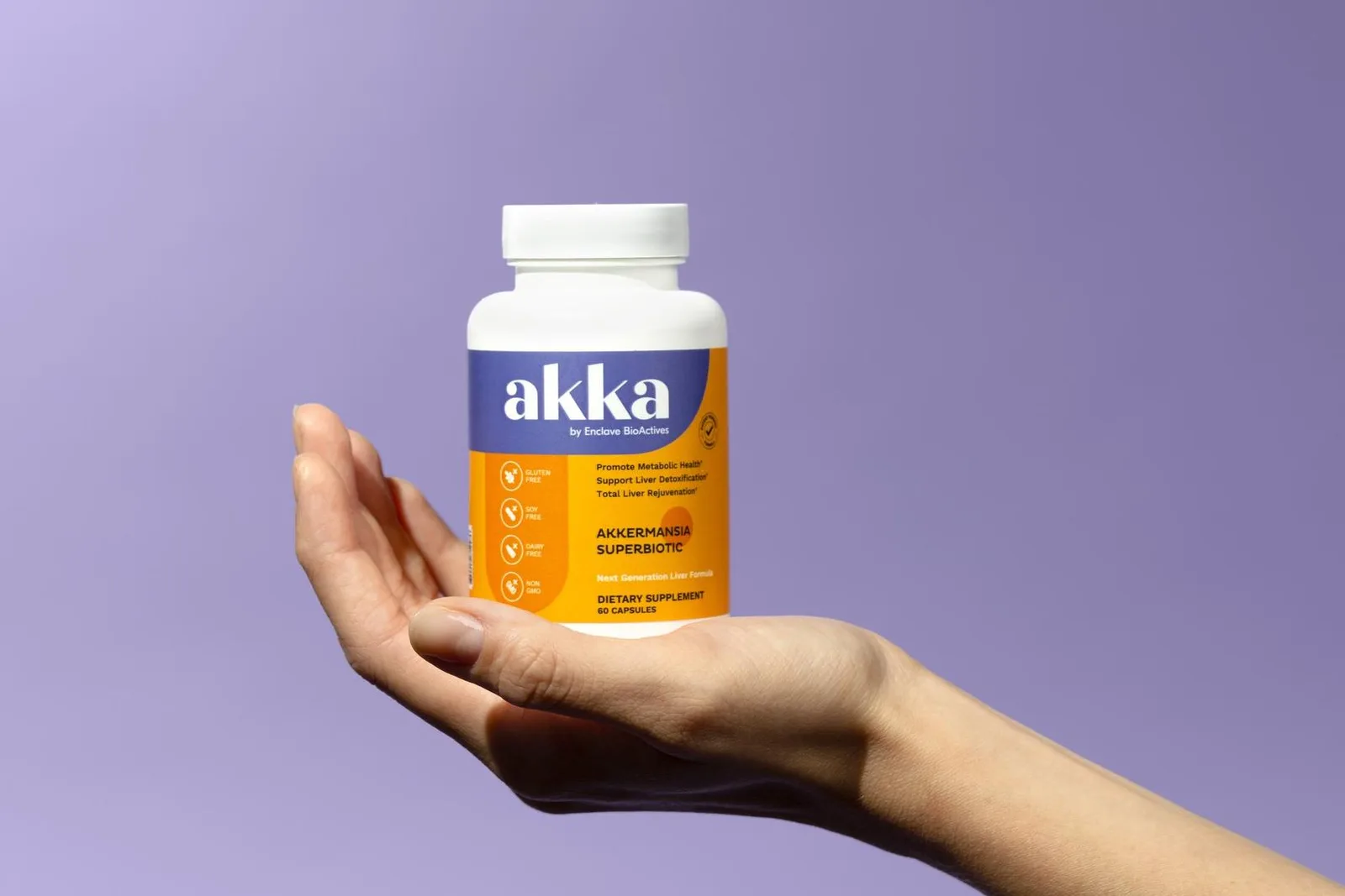 Akka Akkermansia Superbiotic bottle held in hand