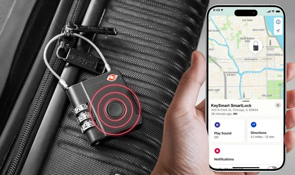 SmartLock TSA keyhole and battery compartment details